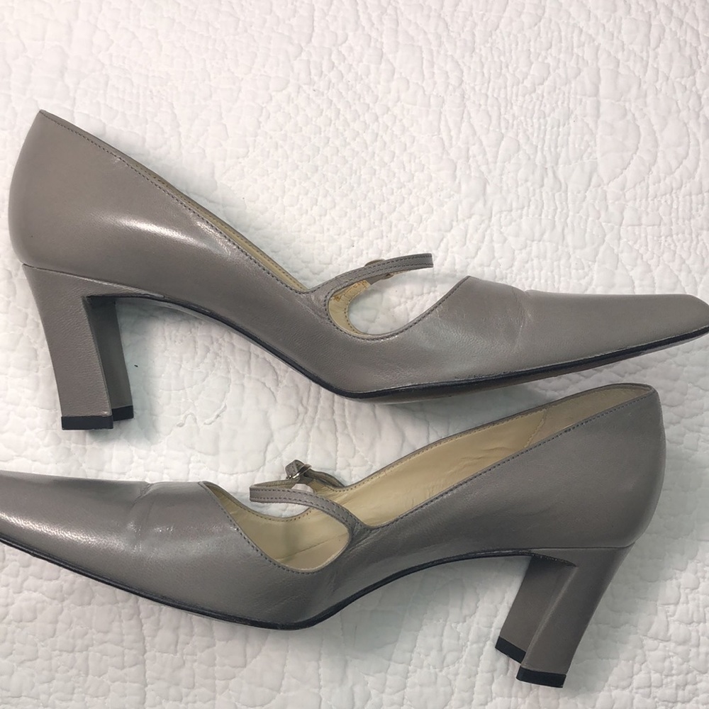 Michel Perry Grey Pumps